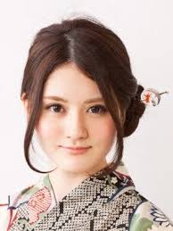 ロング浴衣 三つ編みおだんごで作る和風美人 袴 ヘアアレンジ ヘアアレンジ 前髪なし 和風美人
