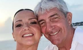 Federica cappelletti, moglie di paolo rossi, ricorda la scomparsa del campionissimo intervistata oggi dai microfoni di rtl 102.5: Federica Cappelletti Vita E Patrimonio Della Moglie Di Paolo Rossi