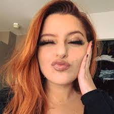 Aline Ackerman's Instagram, Twitter & Facebook