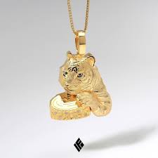 Custom 18k Yellow Gold Milli Sized Tiger Pendant With Vs Blue Diamond Eyes Specially Made For Owen Tiger Cust Hip Hop Jewelry Tiger Pendant Trendy Jewelry