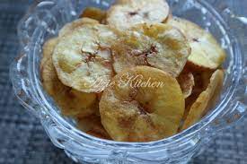 Gak perlu beli, kamu bisa membuat kripik pisang manis yang kriuk di rumah dengan mudah, lho! Kerepek Pisang Tanduk Azie Kitchen