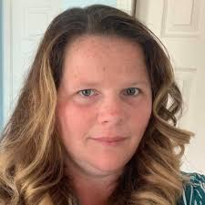 We'd like to congratulate to Gayle Young, Category Merchant at Giant Eagle  for the prestigious recognition of being named “Top Women in Health,  Wellness & Beauty” by Drug Store News.