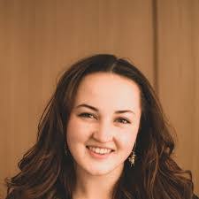 Beth Ressler's Instagram, Twitter & Facebook