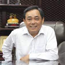 Sẽ nhờ cơ quan pháp luật giải quyết. Doanh Nhan Huá»³nh Uy DÅ©ng Ä'a Xay CÆ¡ NgÆ¡i Nghin Tá»· NhÆ° Tháº¿ Nao Thien Háº¡ Sá»± 2018