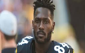 He has held his passion and love for the game ever since he was a kid. Nfl Star Antonio Brown Turning His Girlfriend Into Wife Explore His Past Affairs Wiki Bio And Children