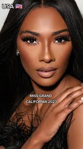 Arianna Edwards's Instagram, Twitter & Facebook