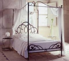 Black Iron 4 Poster Bed Latest Italian Designer Beds Unusual Beds Designs Uk Four Poster Bed Bed Design Iron Canopy Bed
