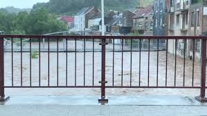 Quatre corps sans vie retrouvés dans l'arrondissement de verviers, la meuse déborde (direct). Gcrco32fp2yfdm