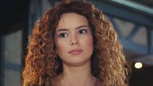 La forza di una donna Anticipazioni Puntate dal 19 al 25 aprile 2026: Sirin  ruba la pistola a Enver, Ceyda riassunta!