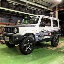jb64ジムニー用カーボンボンネット frpボンネット絶賛オーダー受付中です タイヤ ホイールもオススメです limit niigata jb64 スズキジムニー 新型ジムニー ジムニーjb64 ジムニー jimny suzukiji スズキ ジムニー ジムニー タイヤ ホイール