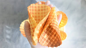 как сделать вафельные стаканчики для мороженого в домашних условиях Hrustyashie Vafelnye Trubochki Vafelnye Rozhki Dlya Morozhenogo Youtube