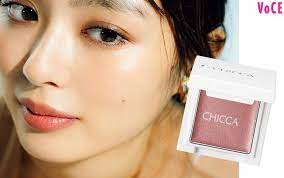 ベストコスメに選ばれたメイクアイテムは 今年らしい質感と使いやすさを備えた 逸品がずらり この中から旬の美女 内田理央さんがセレクトしたベストコスメで この冬イチオシのメイクをご紹介 誰でもすぐに美人になれます メイク ヌーディメイク 美容