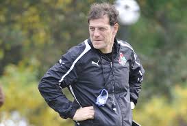 Als erster trainer überhaupt kassierte der kroate im spiel seines klubs west bromwich albion einen. Hintergrundbilder Truthahn Person Kroatien Trainer Fussball Besiktas Slaven Bilic 2076x1409 Wallhaven 580614 Hintergrundbilder Wallhere