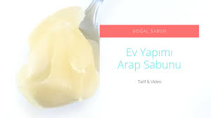 Bunun için sabunu isterseniz katı bir şekilde kıyafetlere sürüp köpürte bilirsiniz isterseniz de kaynar su ile karıştırıp sıvı köpük elde ederek kullanabilirsiniz. Arap Sabunu Nasil Yapilir Sabun Atolye