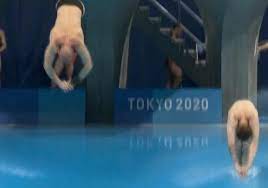 墨西哥毒品戰爭（西班牙語：guerra contra el narcotráfico en méxico）是墨西哥從2006年12月11日起至2019年1月30日，販毒集團之間或贩毒集团與墨西哥政府之間進行的低强度的非对称作战。 G5wlhixwo8oiqm