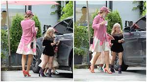 Lively's body measurements are a great indicator of the effectiveness of her workout routine. Blake Lively Erlaubt Tochter Mit 6 Jahren Schon Mega High Heels