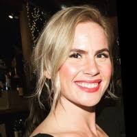 Kimberly Geddes's Instagram, Twitter & Facebook