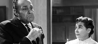 Όλα τα τελευταία νέα, άρθρα, απόψεις, videos για «ο λάμπρος κωνσταντάρας υπήρξε ο ιδανικός πατέρας όλων μας. H Agnwsth Aderfh Toy Lamproy Kwnstantara Poy Epaize Sto Pleyro Toy Epa8e Kata8lipsh Meta Ton 8anato Toy Kai Pe8ane Ligo Argotera Thecaller