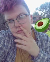 Avery Elliott (@sadbirdboy)