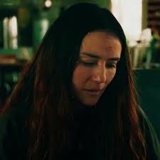 Eloise Victor's Instagram, Twitter & Facebook