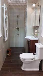 O baie mică poate fi o adevărată provocare în ceea ce priveşte designul și decorarea, dar cu combinaţia corectă de corpuri, suprafeţe 13 Baie Mica Ideas BÄi Mici Baie Case