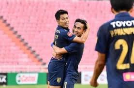 Perubahan nama dari putra safin group (psg) pati tak diakui karena tak melalui persetujuan kongres pssi. Gelandang Timnas Thailand Soroti Kepindahan Nurhidayat Ke Ahha Ps Pati Fc Bolatimes Com