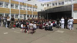 Christmas time in jean moulin. College Jean Moulin Caen 14 On Twitter