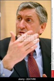 Mousse/ABACA. 56385-5. Paris-France, 24 fevrier 2004. Conference de presse  au siege de la FNSEA avant l'ouverture du Salon de l'Agriculture, le 28  fevrier prochain. Eugene Schaeffer, president dela CFA (Confederation  Francaise