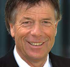 Peter schröcksnadel ist seit 1990 präsident des österreichischen skiverbandes (ösv), seit 2009 präsident der european ski federation (esf) und vizepräsident des öoc. Peter Schrocksnadel Osv Prasident Besser Langer Leben At
