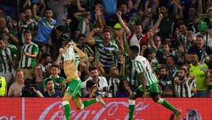 Pese a haber permanecido en el alambre a causa de un brote de coronavirus en la expedición verdiblanca, el derbi andaluz por excelencia entre real betis y sevilla iba a transcurrir en el benito. Joaquin Da La Victoria Al Betis En El Derbi Contra El Sevilla Del Benito Villamarin La Sexta Tv Noticias