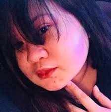 Yayks.. we went qoobee outside to have some snack but he took advantage of  my treat 🤤😏😂🤣😂🤣 My poor wallet 😂 mention your qoobee friend alike 🤣  Qoobee :