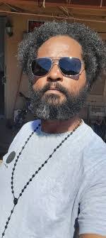 Tavaris Young's Instagram, Twitter & Facebook