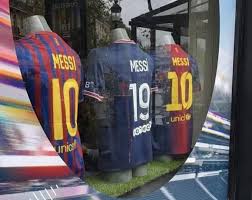 Los precios oscilan entre los 98 dólares (versiones para niños) hasta los 188 (camiseta modelo jugador para. Ntl5r7mr1zsldm