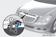 Mercedes Benz Classe E Capot Compartiment Moteur Maintenance Et Entretien Manuel Du Conducteur Mercedes Benz Classe E