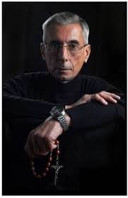 He headed the composers' guild of the soviet cinematographers' union from its inception and is most famous for his movie scores, primarily the score to seventeen moments. Karen Tariverdiev Mne Nuzhno Chtob Vyzhil Ya I Vyzhili Moi Soldaty Centr Podderzhki Russko Armyanskih Strategicheskih I Obshestvennyh Iniciativ