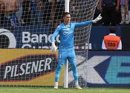 Aldair Quintana vive un momento inolvidable al ser recibido por su familia en el arribo de IDV a Colombia (VIDEO)
