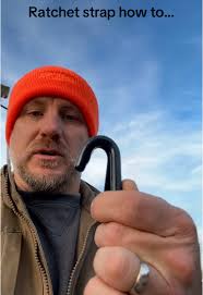 Chad Phipps How to Wind Up A Ratchet Strap