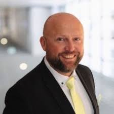 Russell Hoole's Instagram, Twitter & Facebook