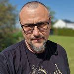 Andy Wnek's Instagram, Twitter & Facebook