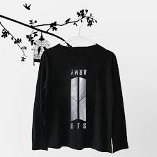 Entah itu cospay atau beneran.cek sendiri lah enaknya and many hots movies. 44 Model Baju Bts Sma Kekinian Modelbaju Id
