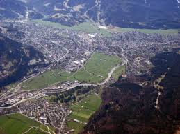 Miejscowość nie ma statusu miasta. Datei Garmisch Partenkirchen Luftbild Jpg Wikipedia