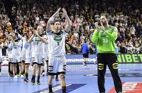 Jun 29, 2021 · nationalmannschaftskapitän uwe gensheimer spricht sich für die austragung der olympischen spiele in tokio aus. Fussball Und Handball Im Vergleich Verdienen Handballer Wirklich So Schlecht Sport Stuttgarter Nachrichten