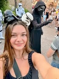 My favorite (and ONLY 🤪) Christmas Decoration this year 🎄❤️🫶🏻 My Dad  made me this precious little nativity from peanuts. He kinda did it as a  joke, but I LOVVVVVE IT 😍😍😍