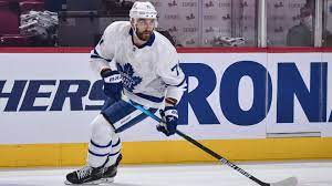 After john tavares was stretchered off, foligno skated over to montreal canadiens forward corey perry and basically told him you have no choice but to fight me. Leafs Nick Foligno Explains Why He Fought Canadiens Corey Perry After John Tavares Injury Sporting News