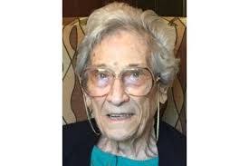 Anna Siebold's Instagram, Twitter & Facebook