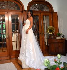 Luna schweiger, oana nechiti und mareile höppner: Kleider Robe De Mariee