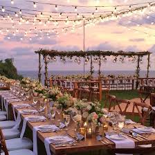 Inspiracion De La Boda Para Parejas Que Planean La Boda Perfecta Bali In 2020 Wedding Lights Outside Wedding Backyard Wedding