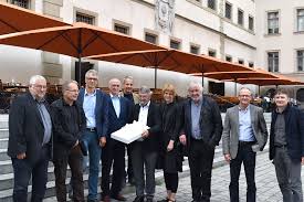 Freizeitgestaltung von kindern in und um augsburg. Buchegger Stiftung Wettbewerbsergebnisse Jury