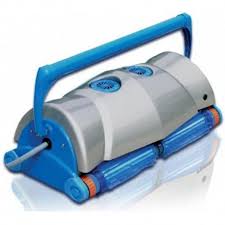 Découvrez notre sélection pour bien choisir votre robot de piscine électrique à prix discount ! Robot Piscine Electrique Ultramax Gyro Chariot Et Radiocommande