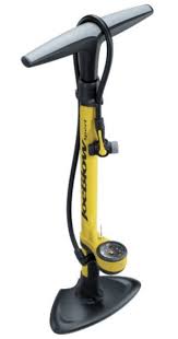 Top 10 Best Bicycle Floor Pump Reviewed In 2016 Bike Pump Bike Accessories Pumps